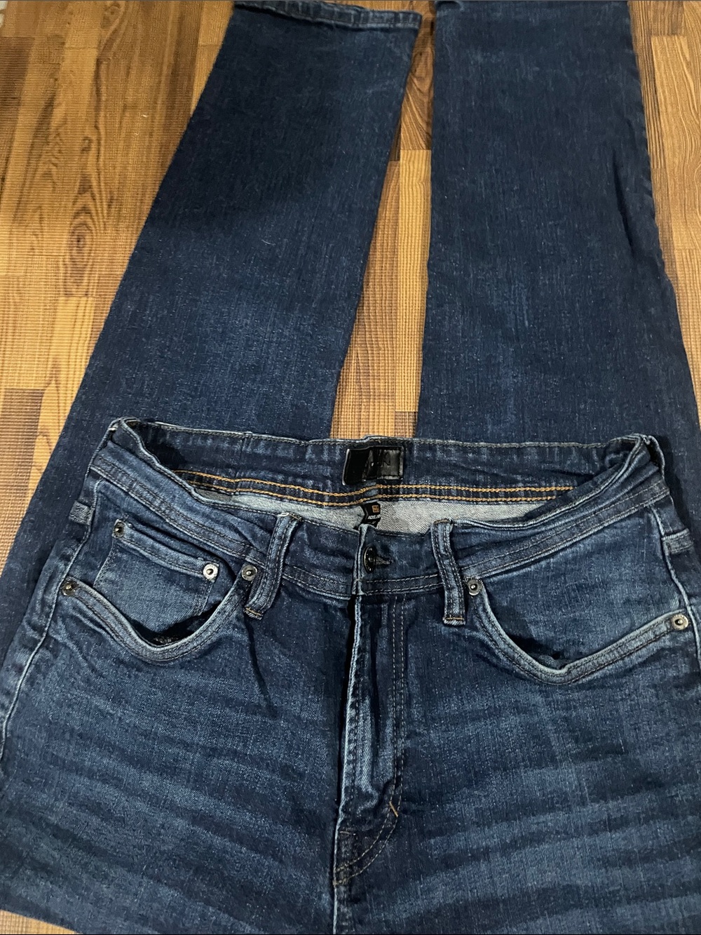 Nickel & Iron  Straight Jeans in Dark Blue Denim  Size 32 x 30